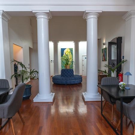 L' Hotellerie Easy Suites Palermo Eksteriør billede